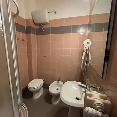 Hotel Caffè Verdi - 24 Reception 3*