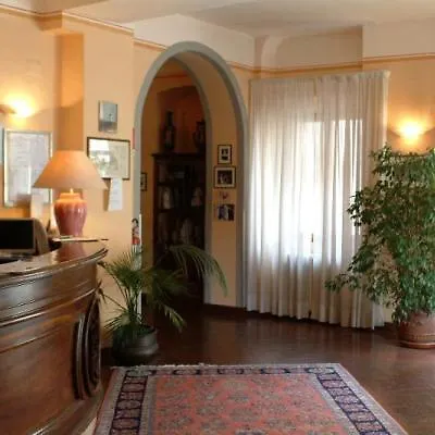 Hotel Caffe Verdi - 24 Reception